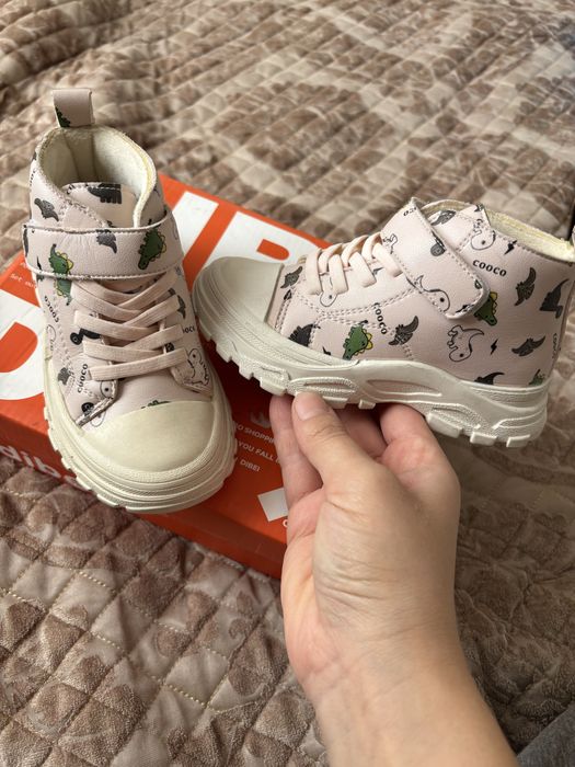 Весенние сапоги для девочки