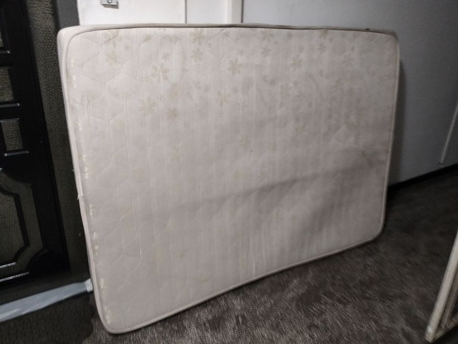 Donez mobila si Saltea