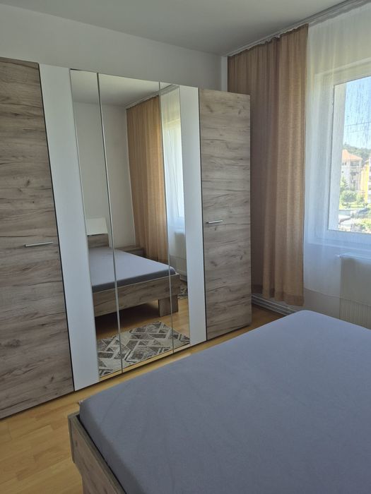 Inchiriez apartament 2 camere
