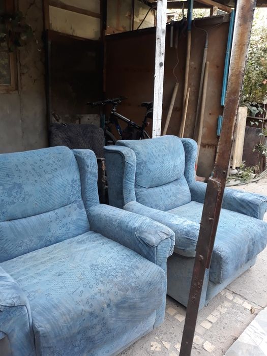 Продам 2 ккресла