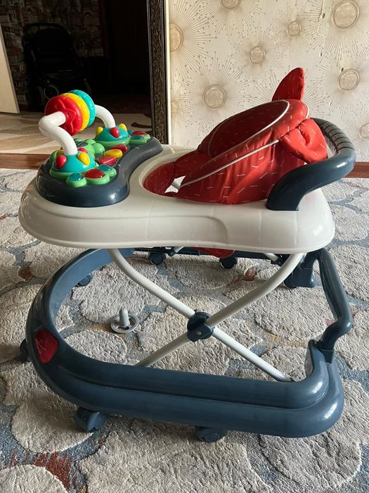 Продам коляску и ходунки