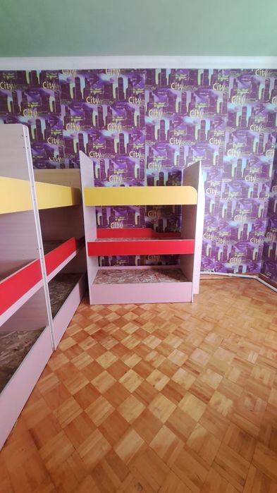 В продаже детская мебель