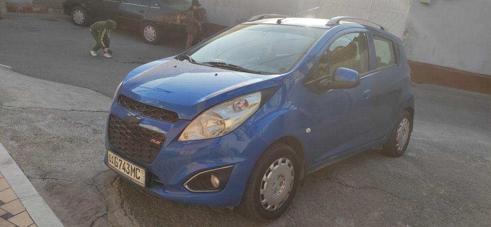 Срочно сотилади спарк 2014 йил