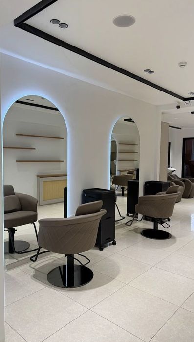 Продаётся готовый салон красоты в АРЕНДЕ в самом центре города