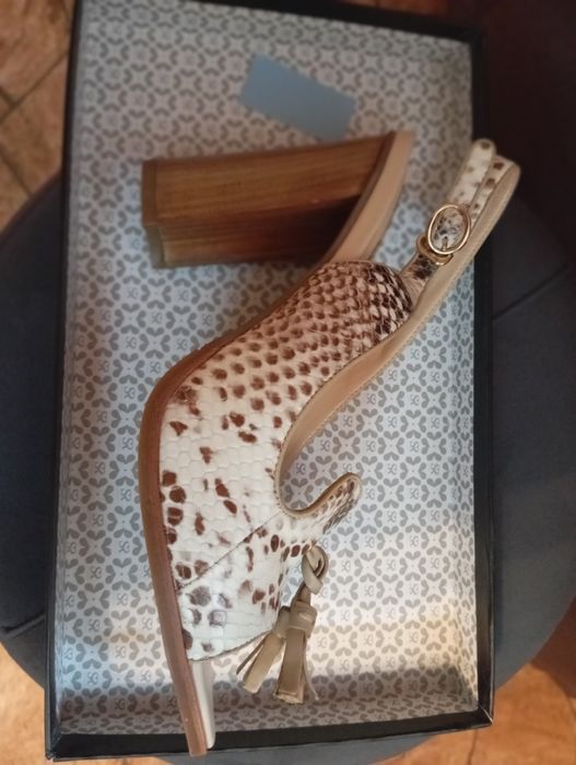 Босоножки Santorini