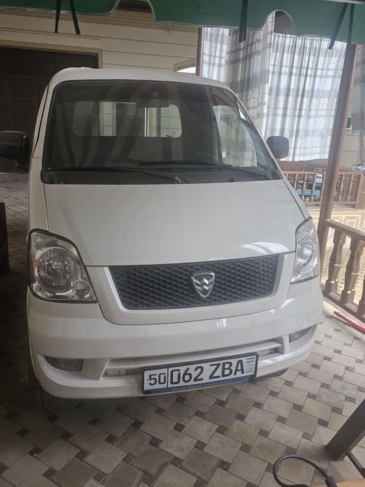 автомобил чанган