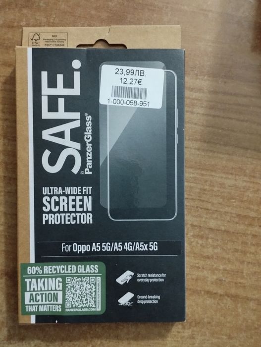 Телефон с гаранция, нов.