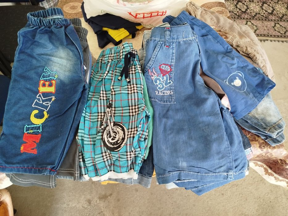 Децки дрехи едро продавам