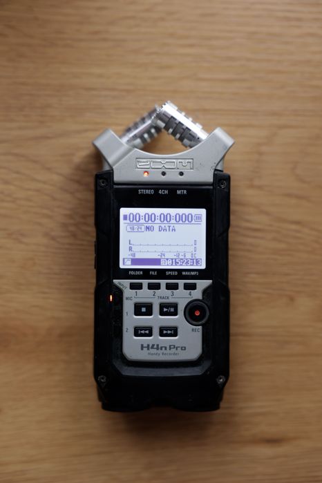 Рекордер Zoom H4n Pro +16gb sd карта