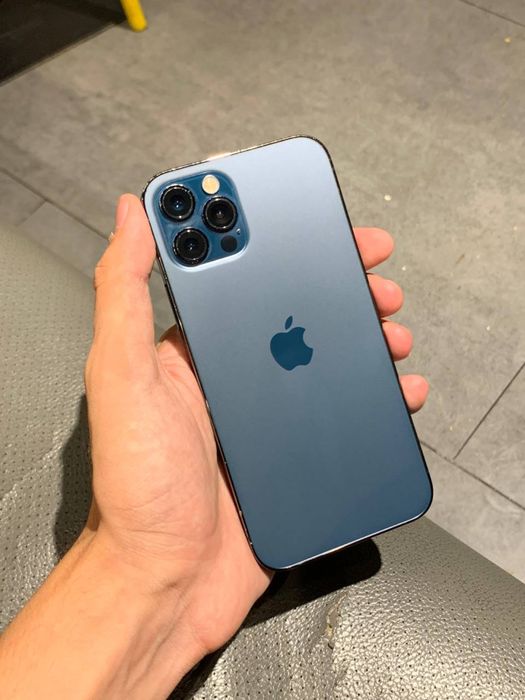 Iphone 12 pro sotiladi.