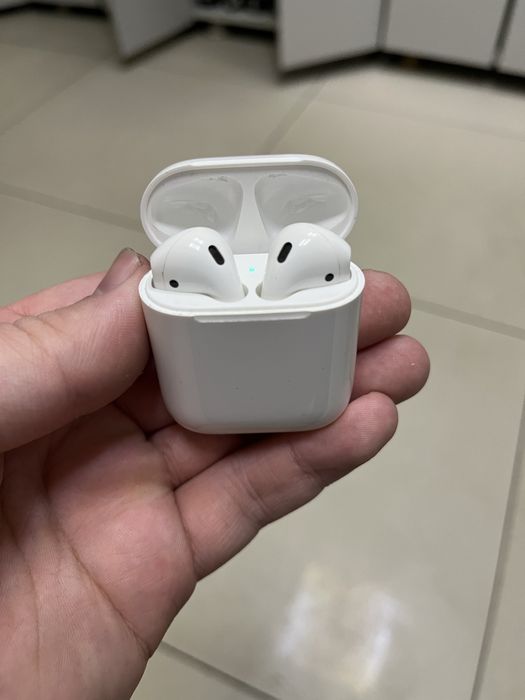 Продам Airpods 2