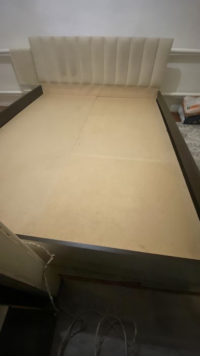 Продам двух спальную кравать