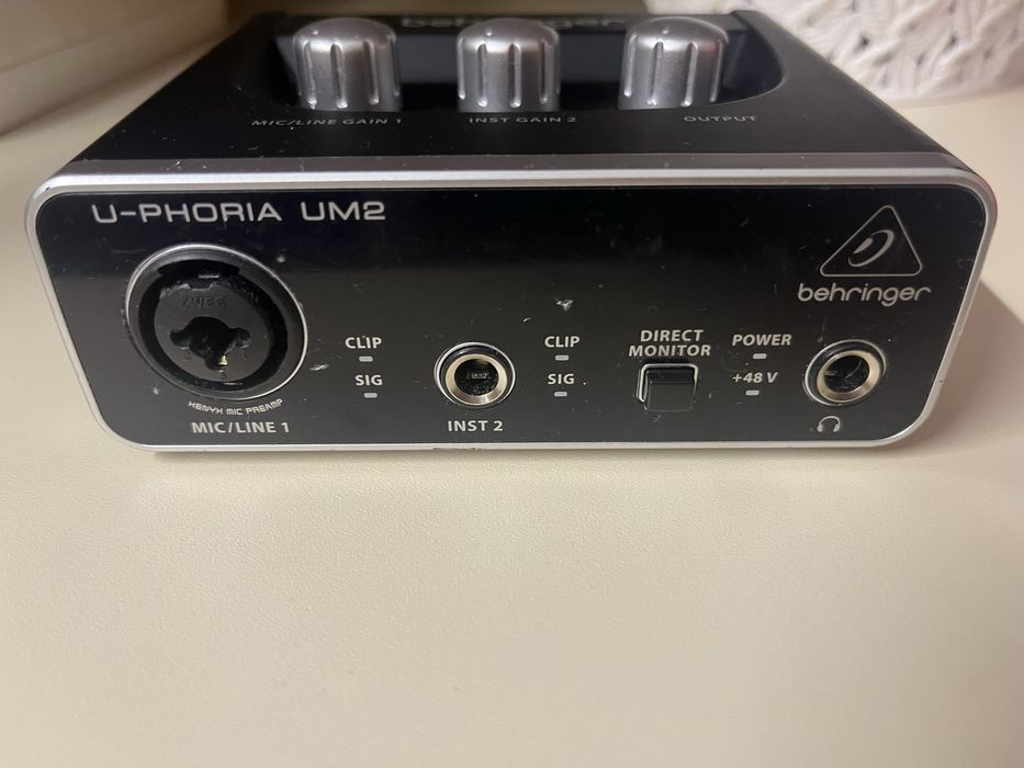 Behringer аудио карта