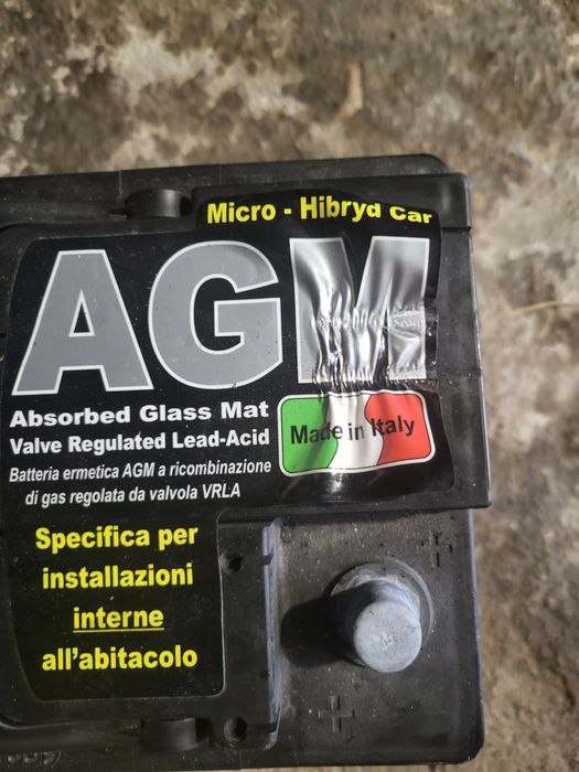 Продавам АGM акумулатор