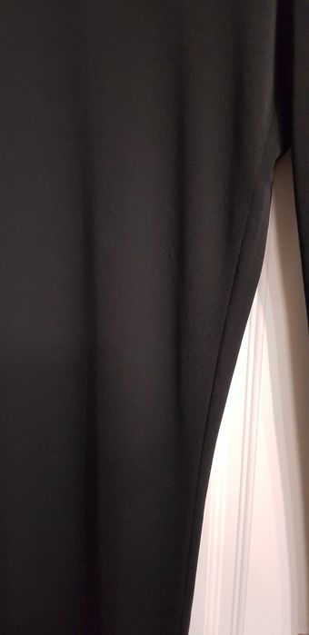 Продавам юношески панталони