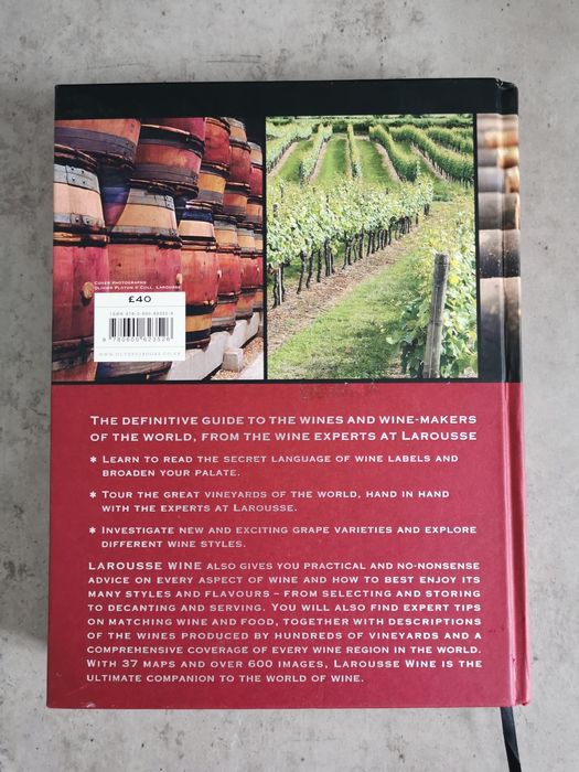 Книга за ценители на виното "Larousse Wine"