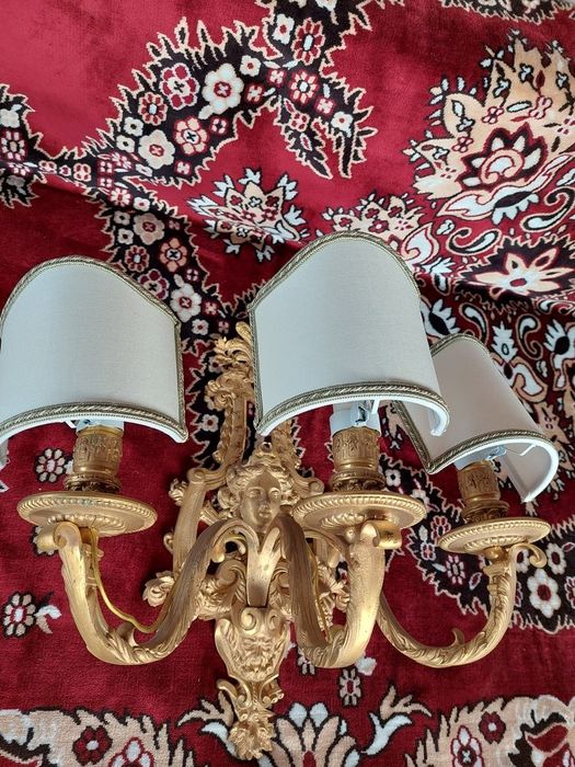 Aplică bronz masiv dore(aurit).