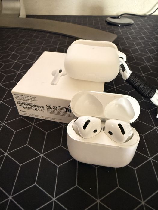 AirPods 4 cu ANC (Active Noise Cancellation) – Originale + Husă BONUS + Factură firmă