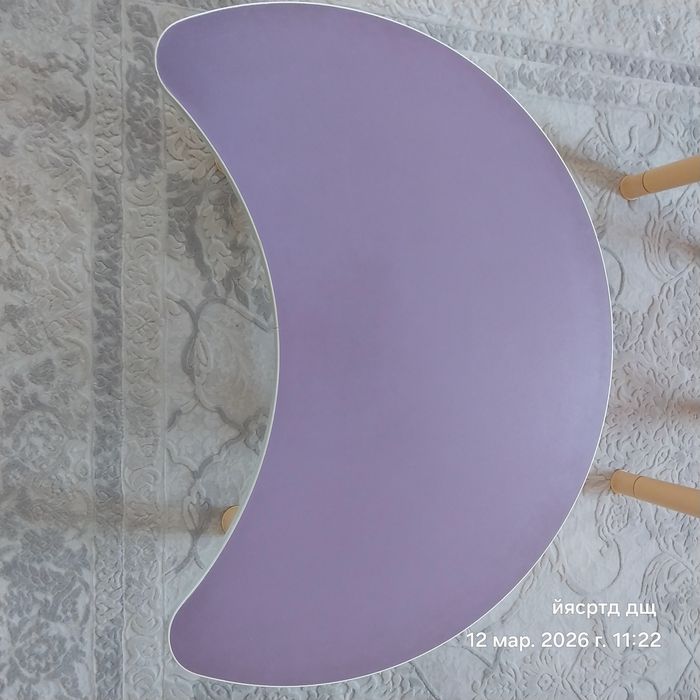 Детские столы. Цена за 1 стол- 550 млн. Цена за 2 стола-1 млн