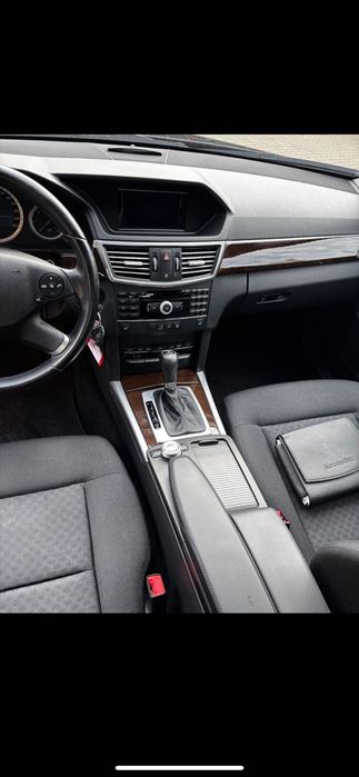 Mercedes e220 cdi blue efficiency