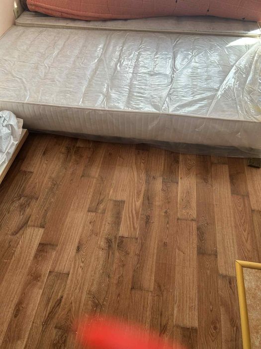 Продавам 2 бр основи за матрак
