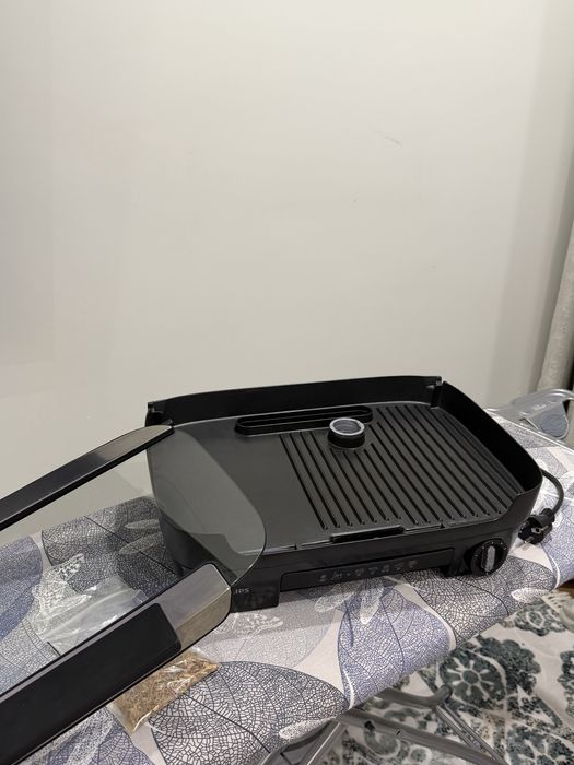 Продам грильницу Philips