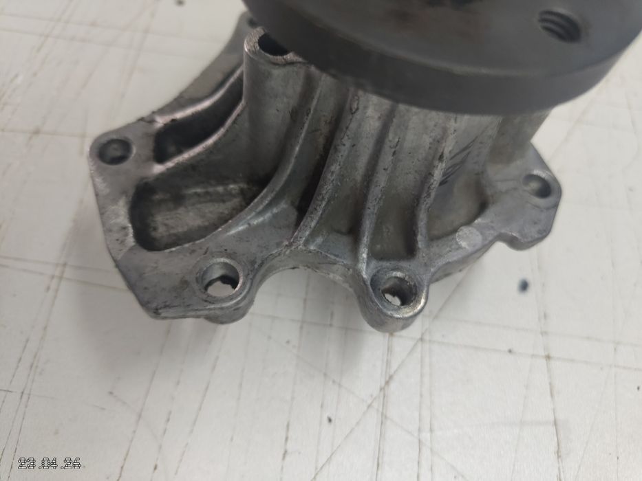 Помпа Estima 2az-fe