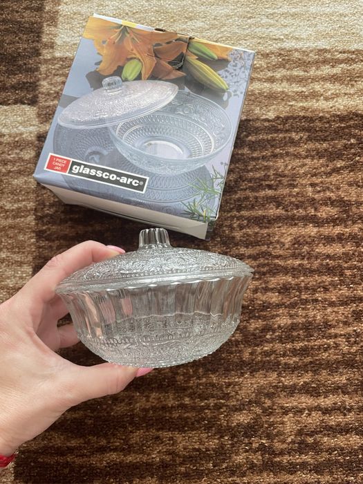 Кристална Захарница