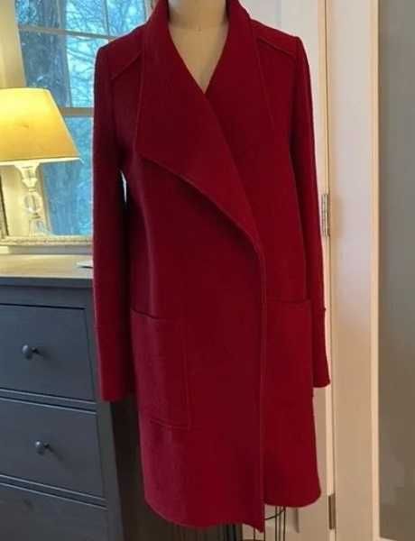 ZARA тънко палто