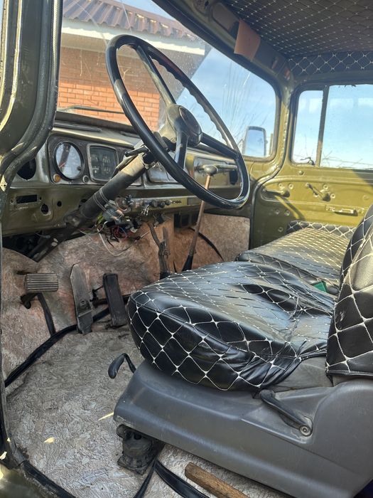 В продаже зил 130