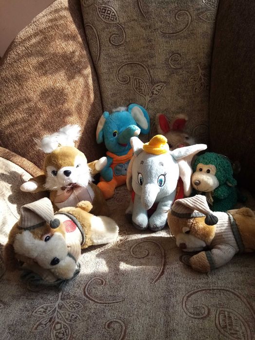 Продавам детски играчки