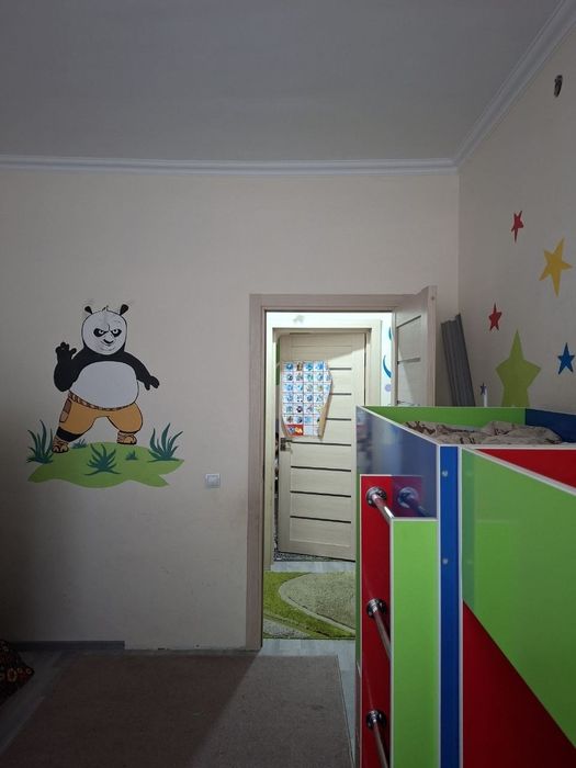 Kvartira va podval sotiladi