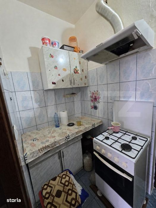 Garsoniera, decomandat, 20 mp, zona Micro 40