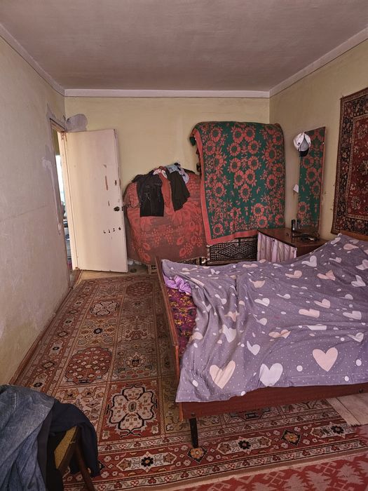 Срочно продаётся 3 комнатная квартира в городе Чирчике