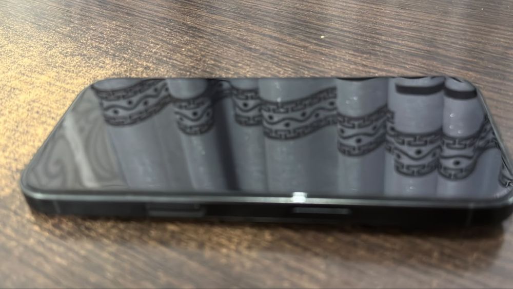 Iphone 16 pro с гарантией