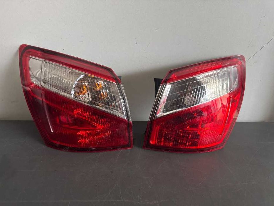 Stopuri Nissan Qashqai facelift 2010-2014 stop stanga stop dreapta