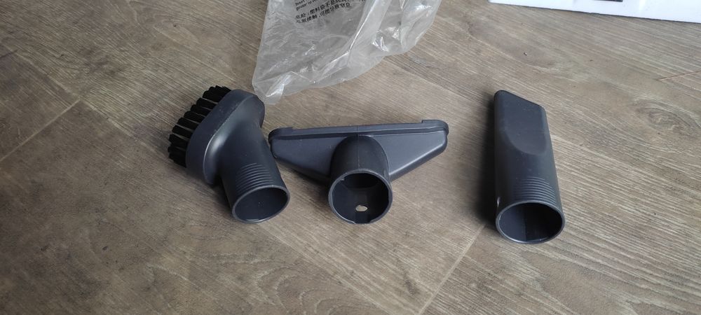 Насадки на пылесос Phillips.