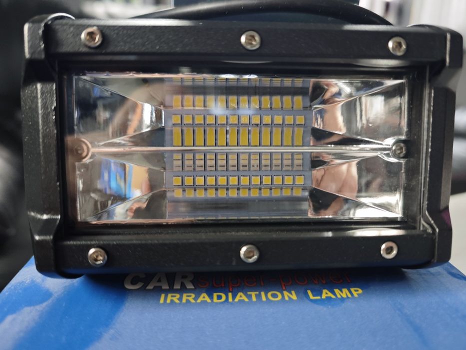 Мощен LED бар 72W Прожектор за кола