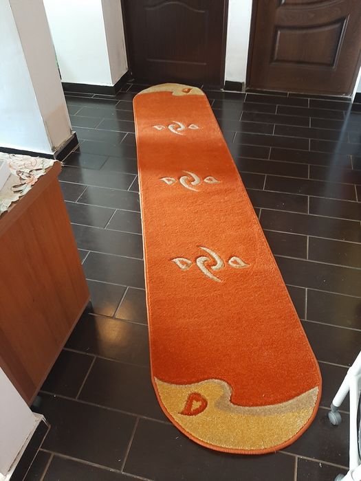 Se vinde                           .