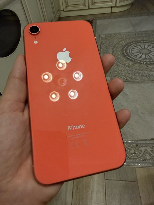 Продам iPhone XR, 128 gb