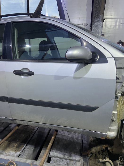 usa ford focus 1 dezmembrari ford focus mk1 argintiu diesel 1.8