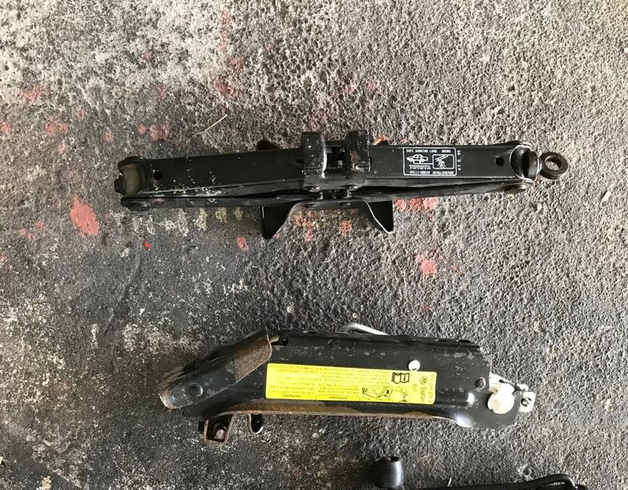 Cric auto vw seat skoda toyota