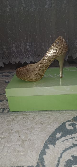 Обувь туфли балетки кросы