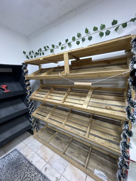 овощная полка и стол