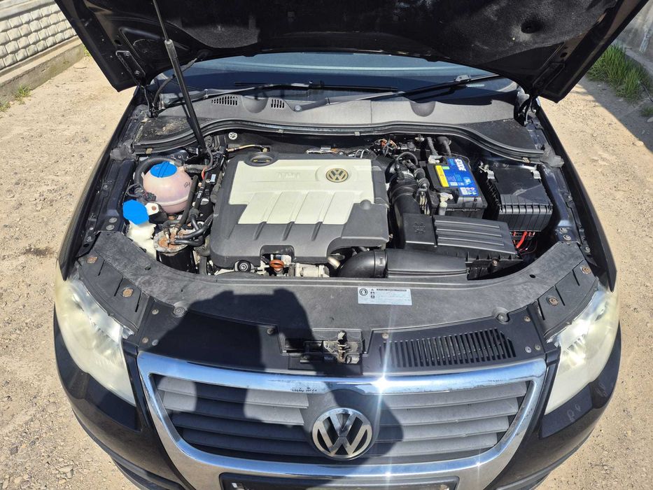 Dezmembram Volkswagen Passat B6 2.0 CBDC Capota/ trager/aripa