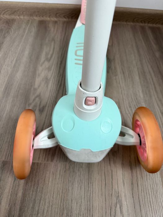 Trotineta cu 3 roti si lumini Oxelo