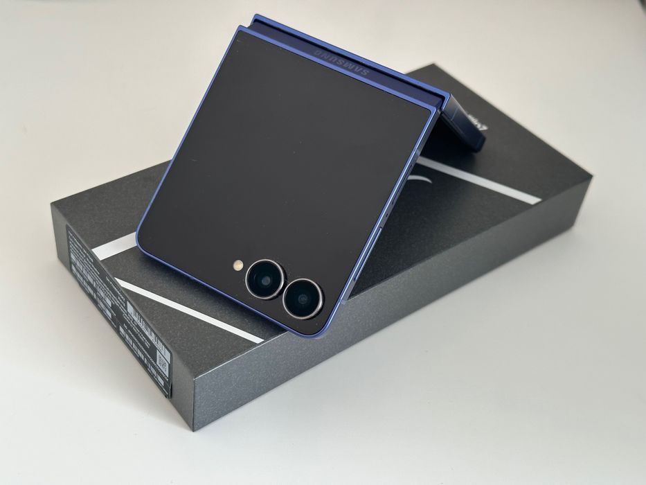 Samsung Galaxy Z Flip 7 256GB