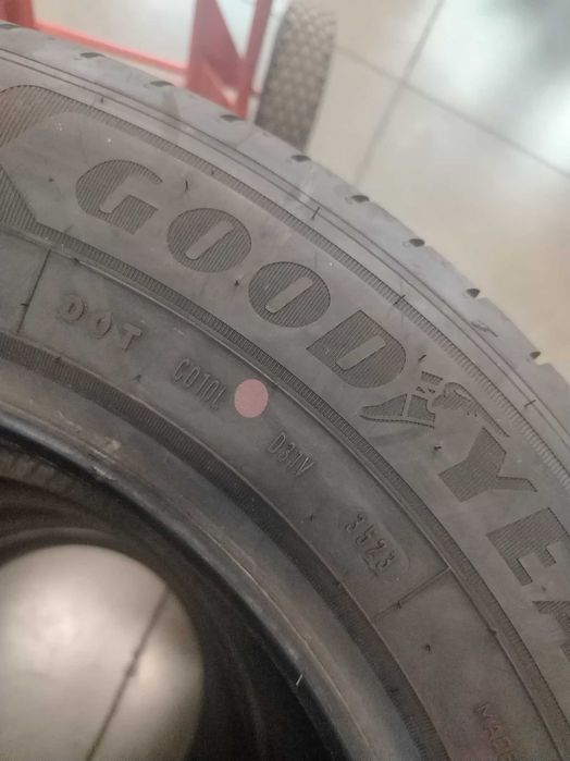 4бр. летни гуми 215/65/16C Goodyear