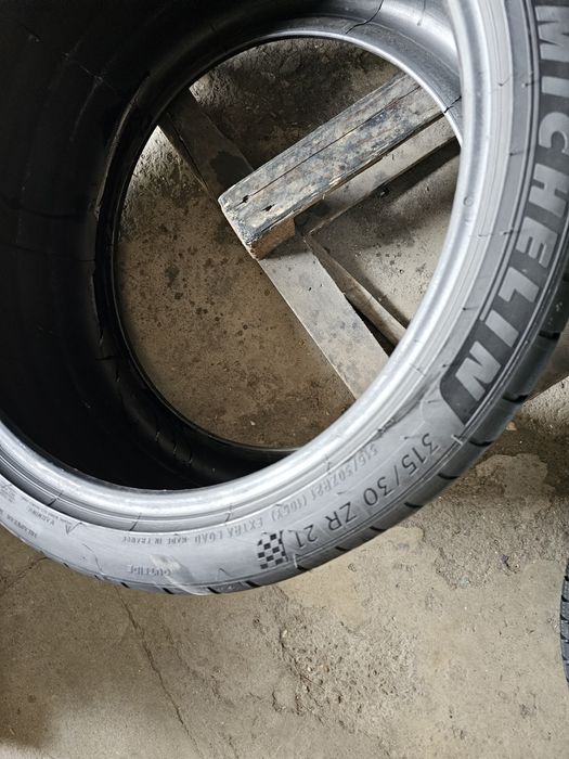 2 anvelope vara 315 30 21 Michelin 2023