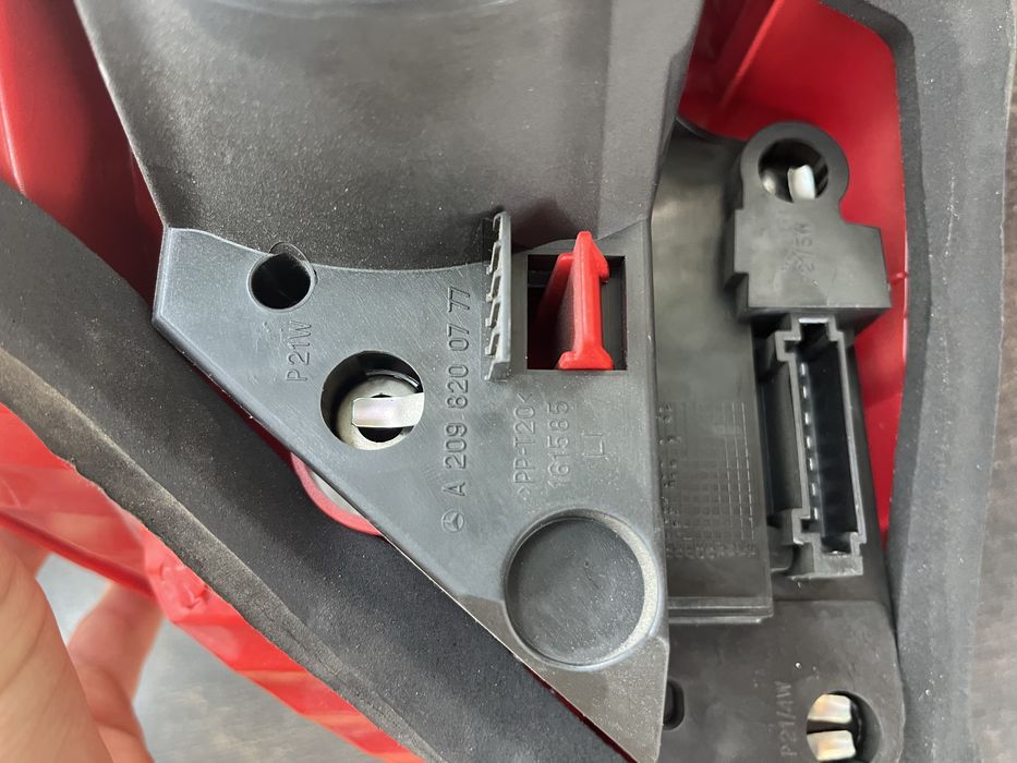 Заден ляв стоп за Mercedes CLK W209 FACELIFT